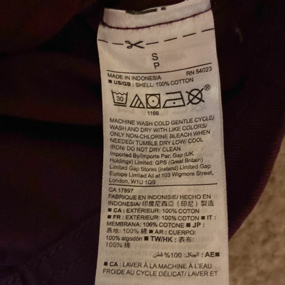 GAP Maroon Jacket - Picture 9 of 9